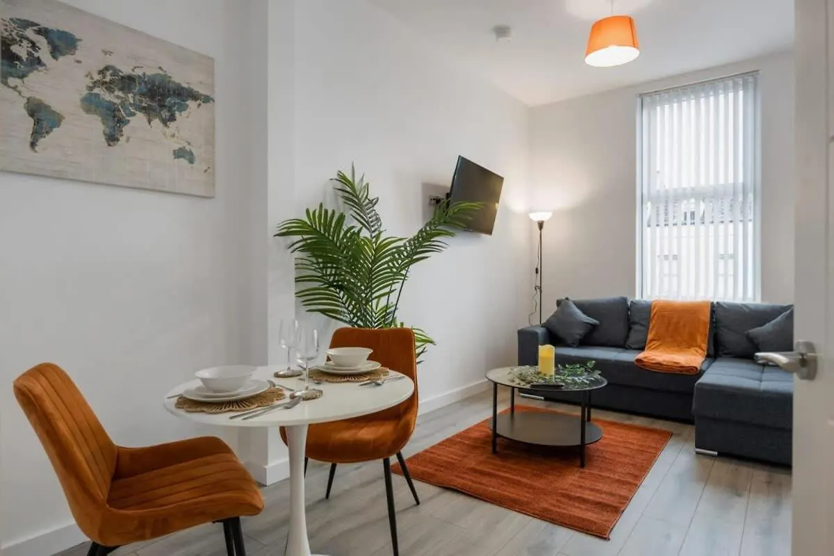Smart 1 Bedroom Apartment In Belfast East Village