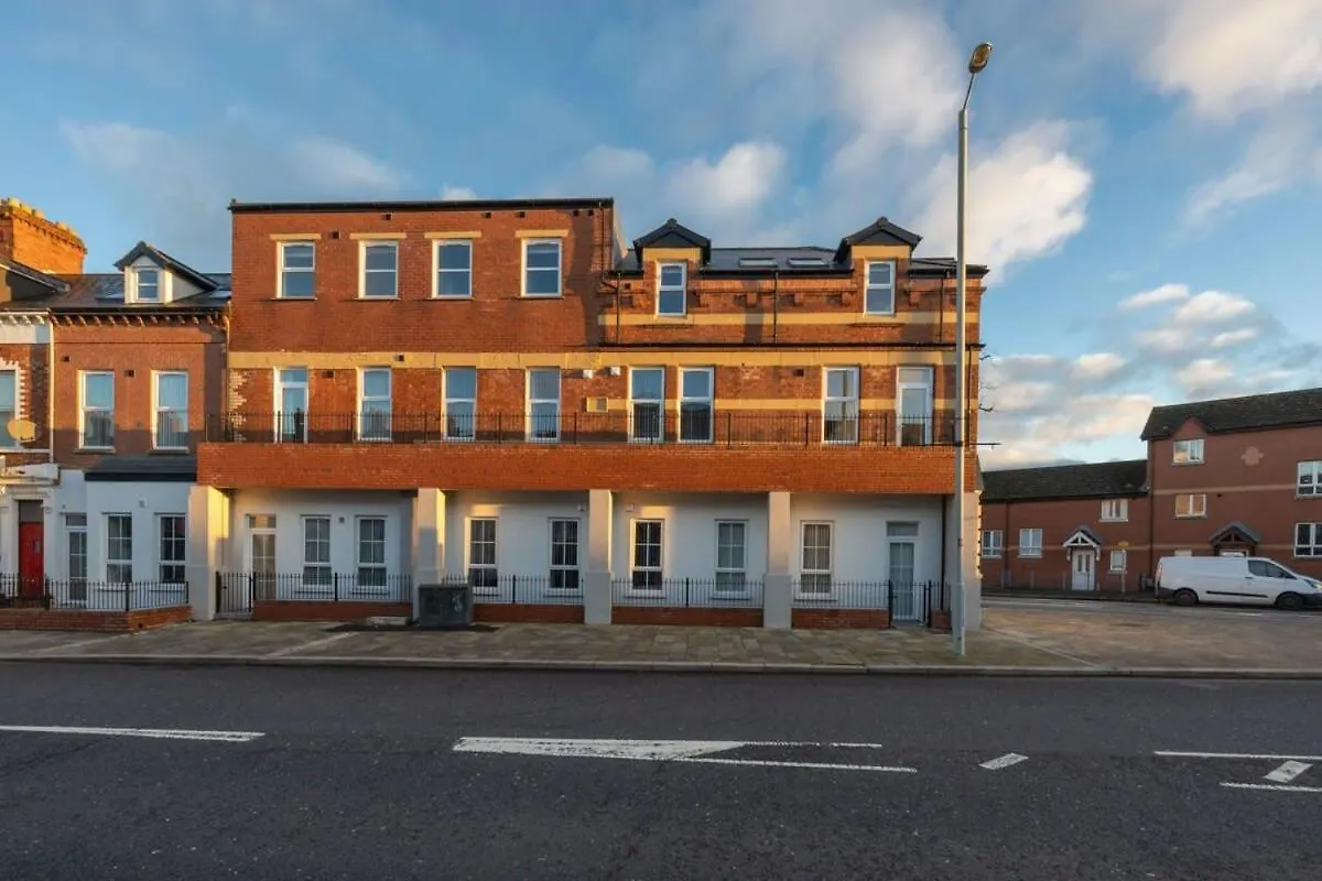 Smart 1 Bedroom Apartment In Belfast East Village